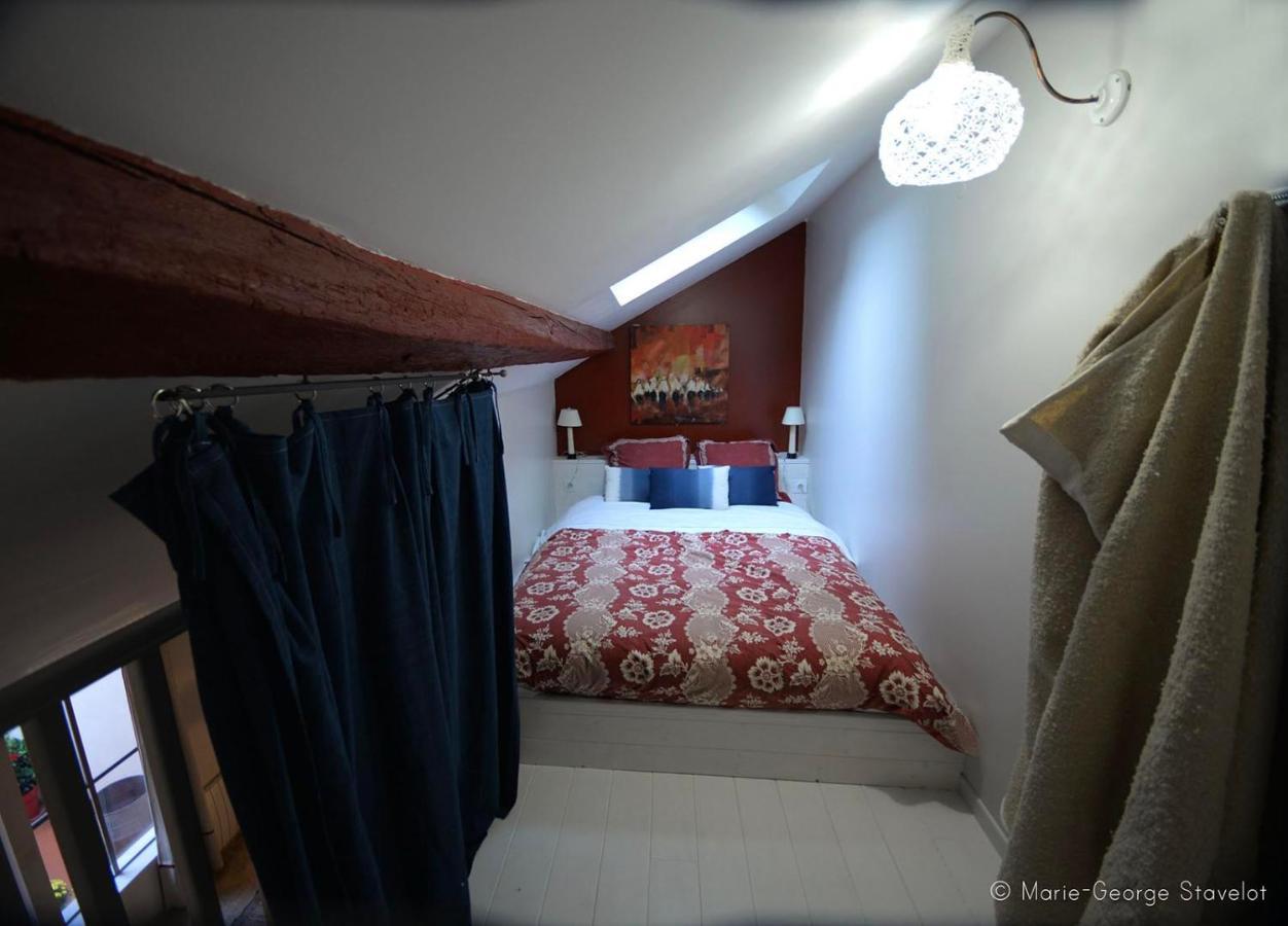 Voyage… Noyers-sur-Serein Exterior foto