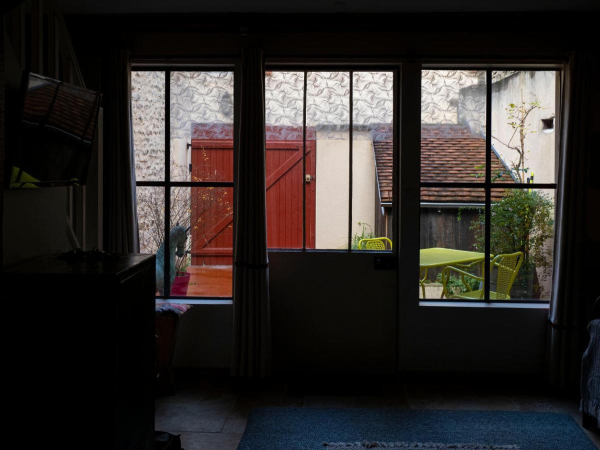 Voyage… Noyers-sur-Serein Exterior foto
