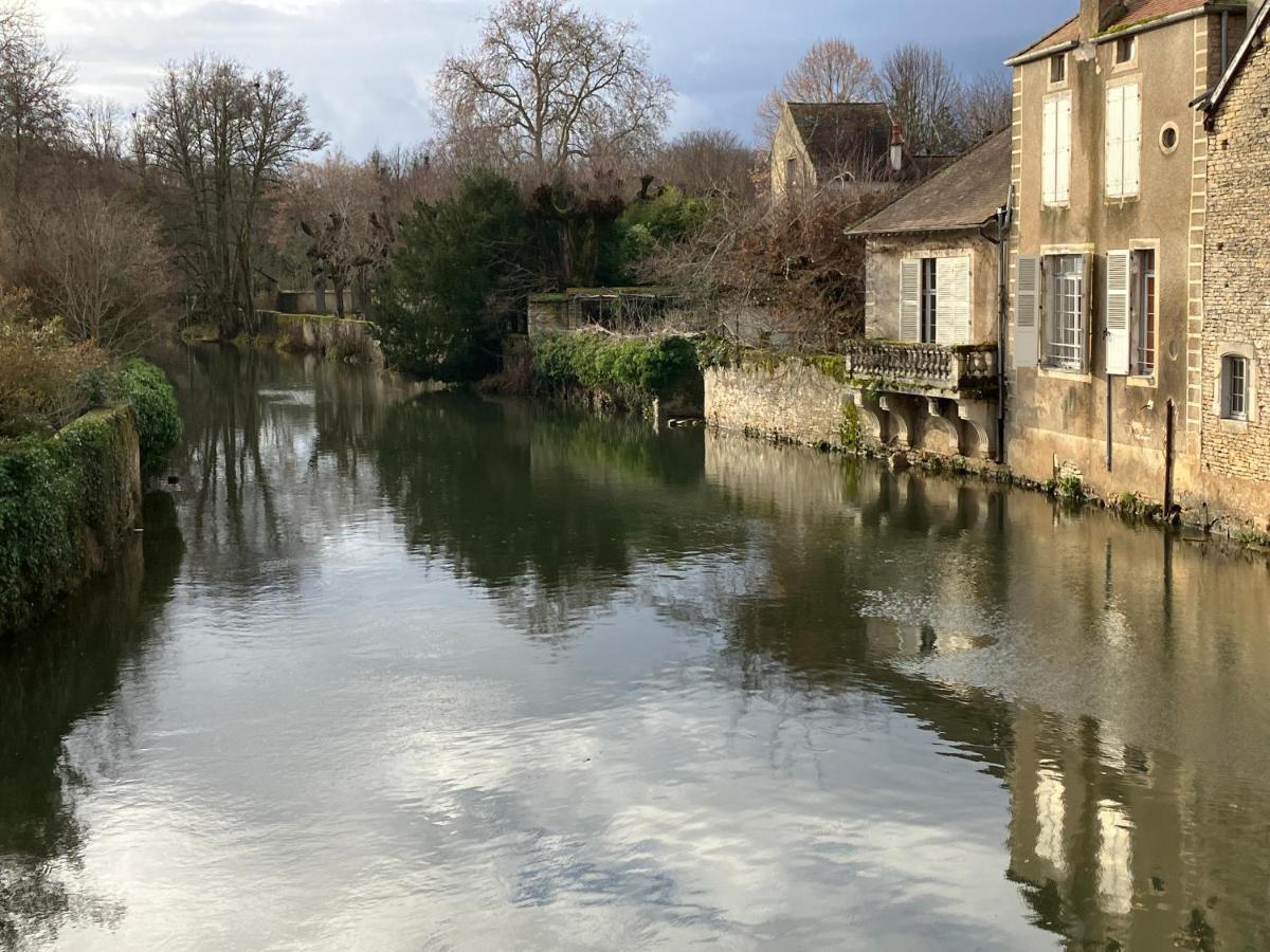 Voyage… Noyers-sur-Serein Exterior foto